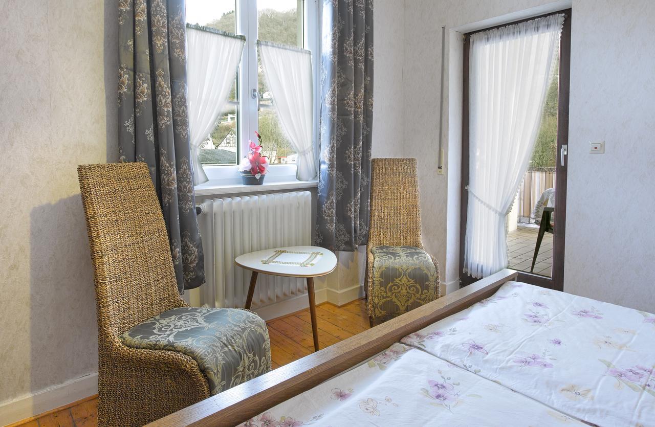 Pension "Haus Am Walde" Brodenbach, Mosel מראה חיצוני תמונה