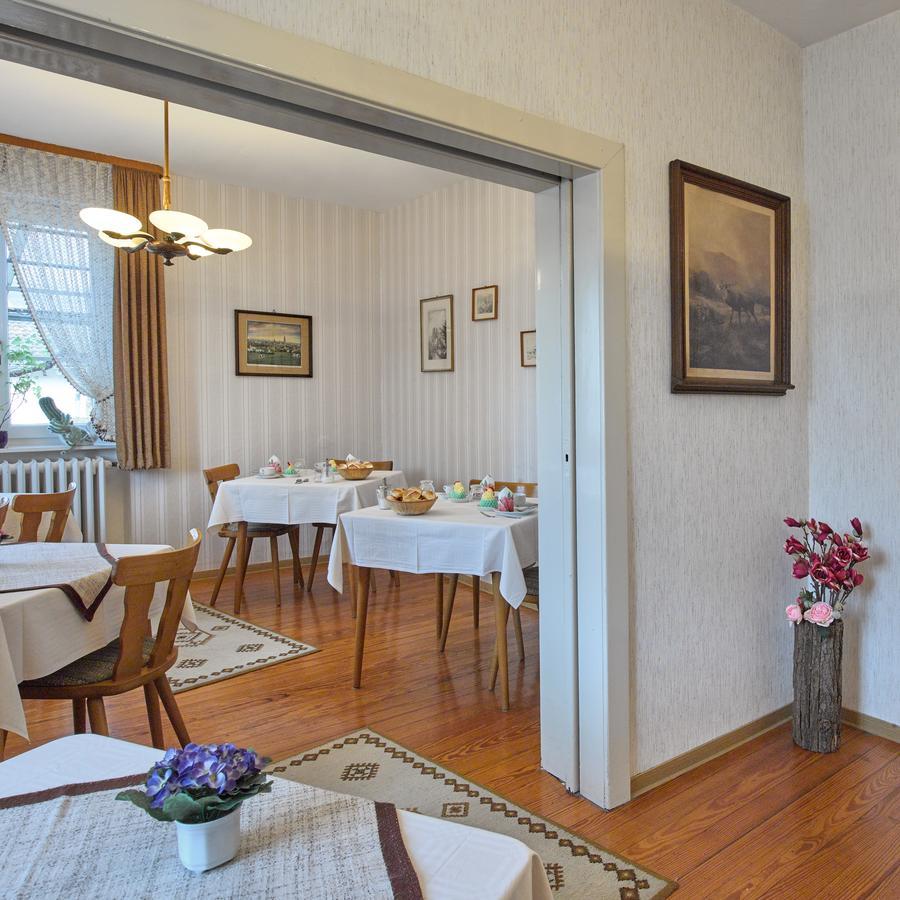 Pension "Haus Am Walde" Brodenbach, Mosel מראה חיצוני תמונה